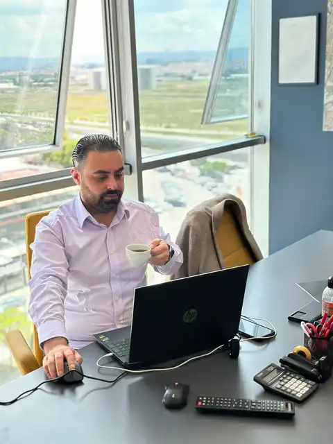 Yakup Ekmen Kimdir? Yakup Ekmen - 38 Yıl Almanya Deneyimli Konuşma Partneri-Almanca öğrenenler için rehberlik eden konuşma partneri Yakup Ekmen.